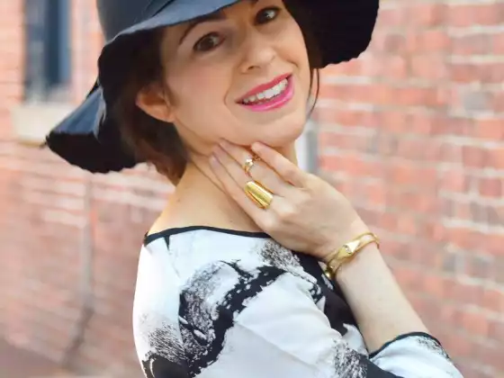 Neely Steinberg - Class Instructor
