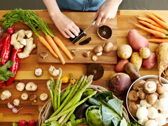Ways To Manage Your Weight In The Kitchen -without measuring and weighing everything! 