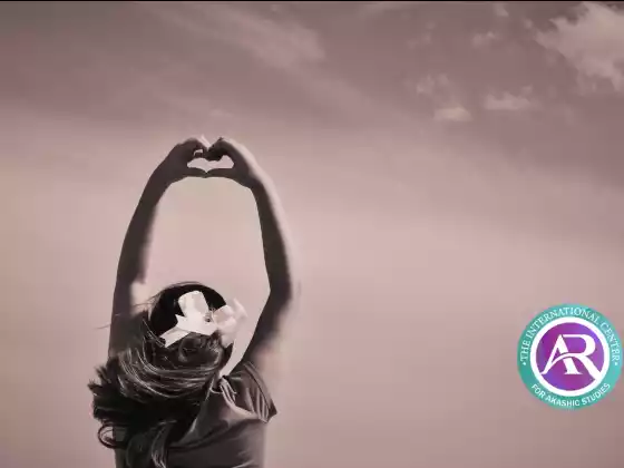 Pathway sa pagmamahal sa sarili sa pamamagitan ng Akashic Records